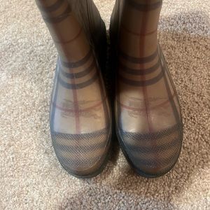 Womens Burberry rainboots